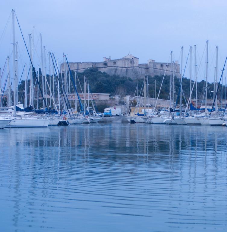 فندق Stars Antibes بيوت المظهر الخارجي الصورة